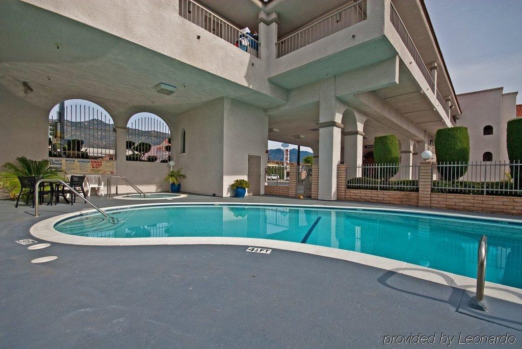 Best Western Pasadena Royale Inn & Suites Exterior foto